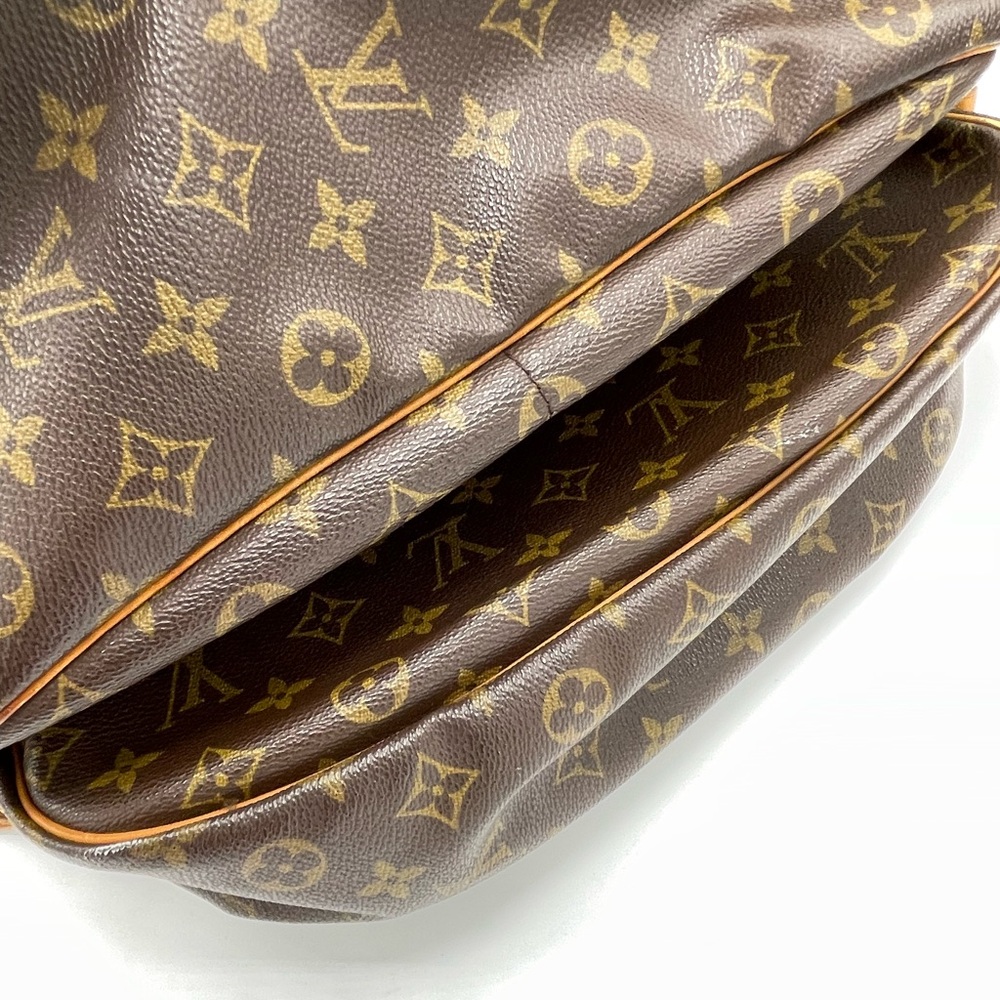 AUTHENTIC Louis Vuitton Monogram Saumur 43 - Picture 5 of 15